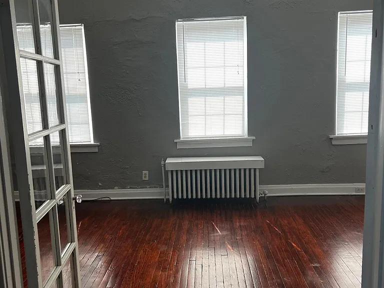 2722 Vine St #6 — Photo 4