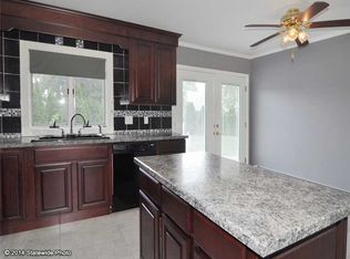 269 Poplar Dr, Cranston, RI 02920