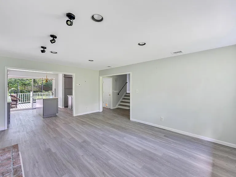 336 Dix Hills Rd #1 — Photo 8