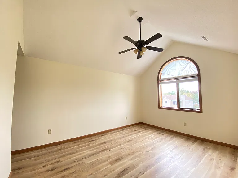 9 Jeffrey Alan Dr — Photo 12