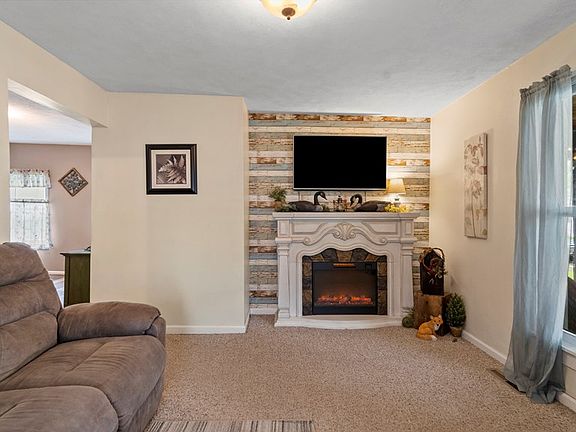 4th image of 516 N 2nd St