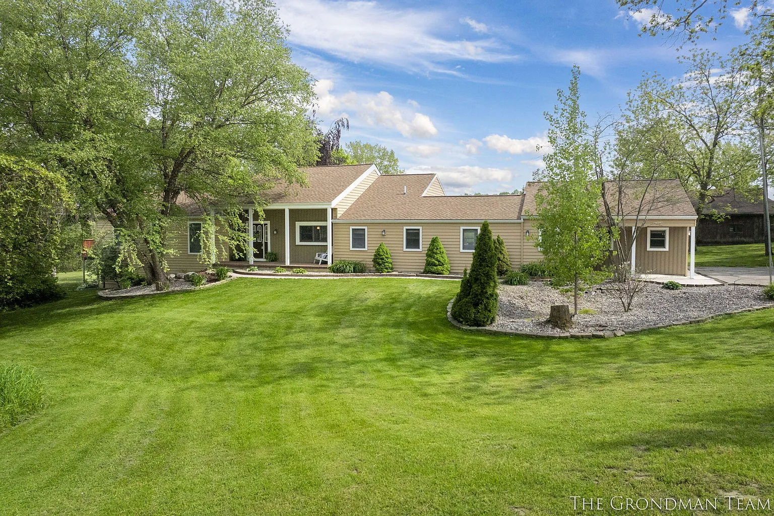 1300 Four Mile Rd NW photo 1