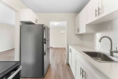 150 Mary St Photo 1