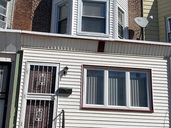 2nd image of 2509 S Carroll St