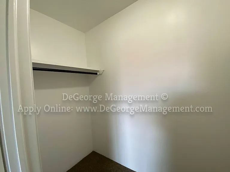 Burdick Estates Apartments — Photo 78