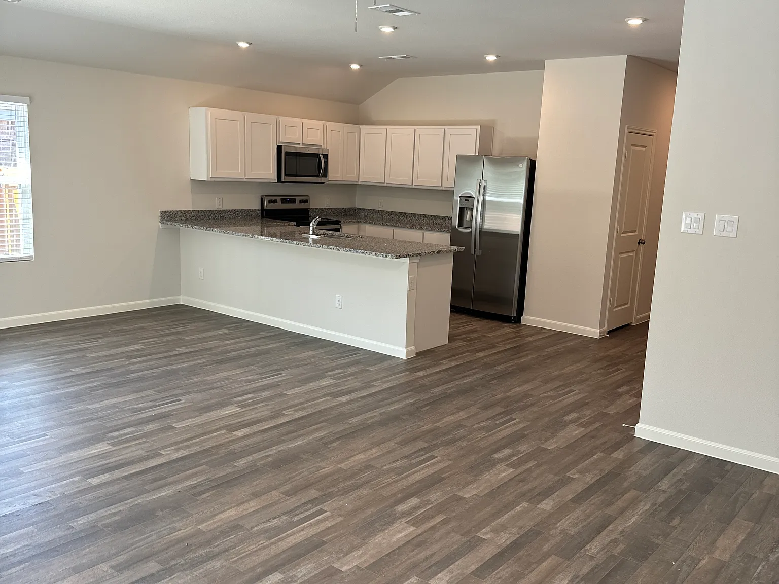 504 Jameson Springtown TX 76082 — Photo 3