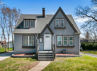 18231 Oakwood Ave, Lansing, IL 60438