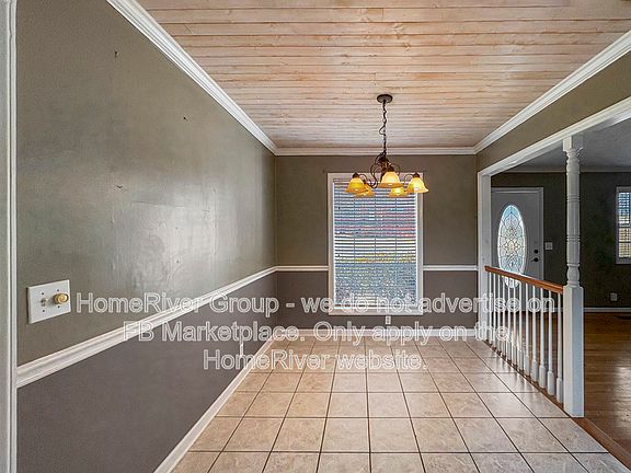 4th image of 42 Moore Dr