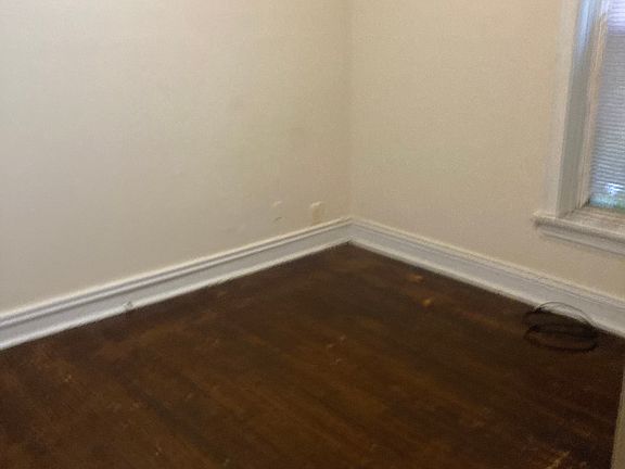 5th image of 5626 S King Dr APT 1