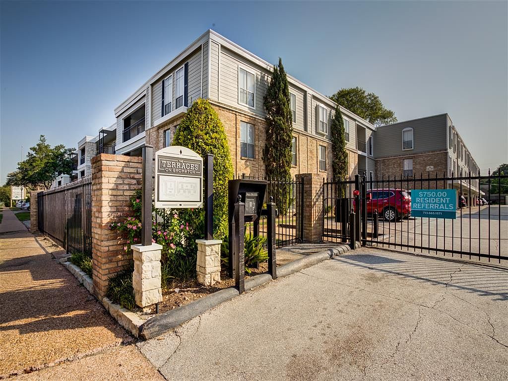 7315 Brompton St APT 370B, Houston, TX 77025 Zillow