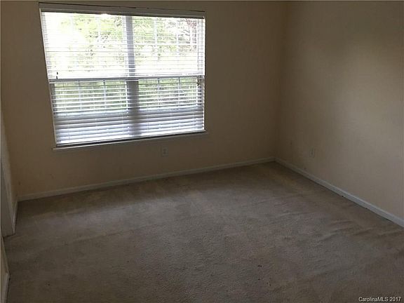 4th image of 12324 Honey Hill Ln #12324