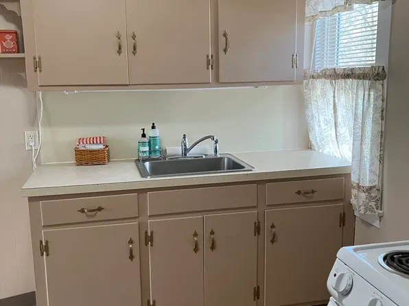 166 Bristol St, Southington, CT 06489