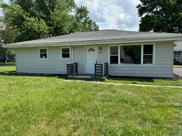 1602 Vine Ct, Hobart, IN 46342