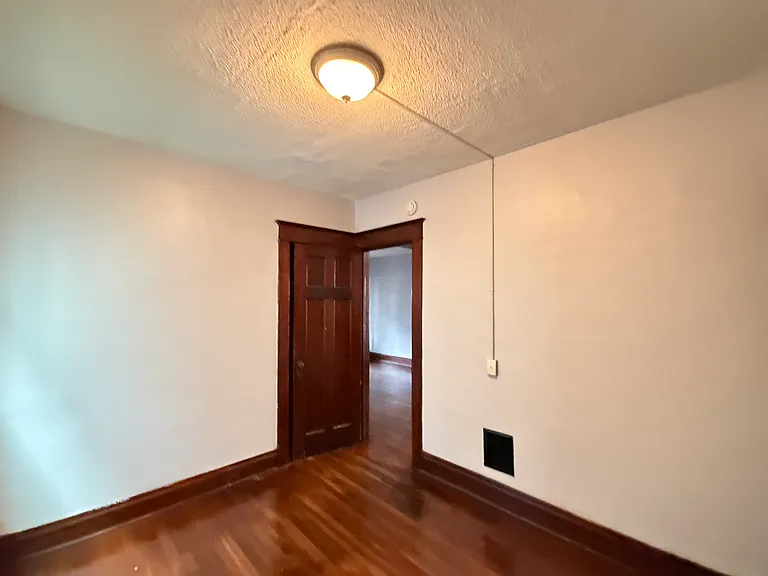 51 Kamper Ave #1 — Photo 7