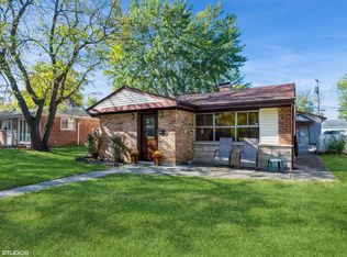 17932 Wildwood Ave, Lansing, IL