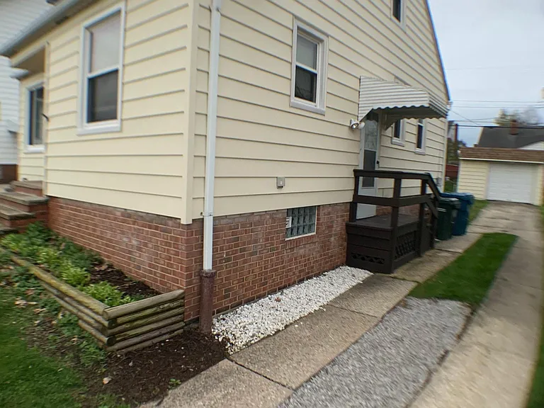 6407 Dartworth Dr — Photo 3