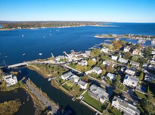 14 Spriteview Ave, Westport, CT 06880