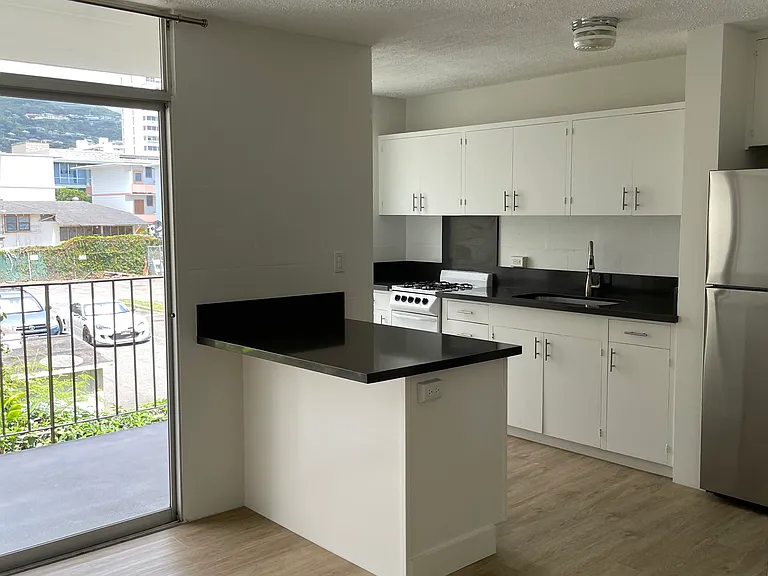 1509 Liholiho St #203 — Photo 1