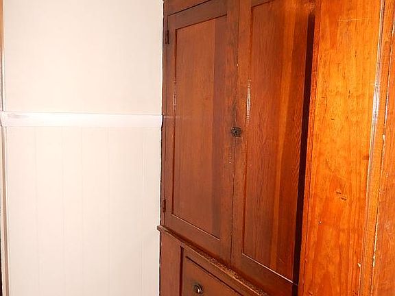 5th image of 103 Norfolk St