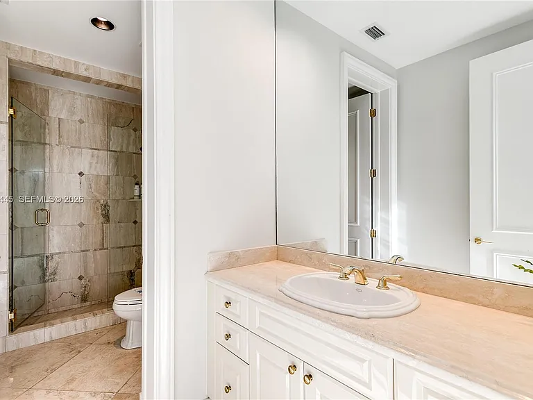 709 Idlewyld Dr — Photo 33