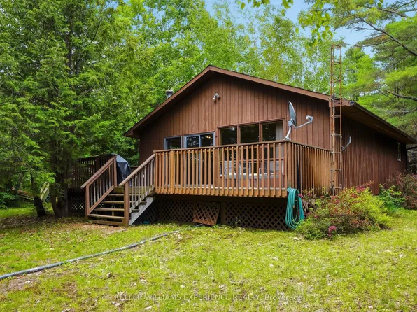 1689 Braeloch Rd, Algonquin Highlands, ON K0M 1J2