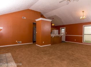 4620 Beechbrook Rd, Louisville, KY 40218