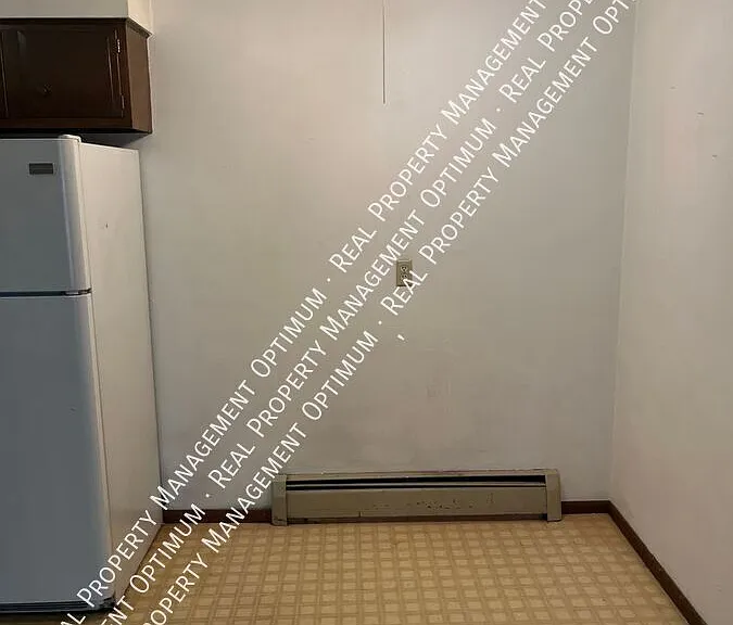 215 W Main St #1 — Photo 5