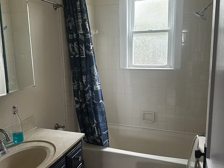 116 Suburban Ct — Photo 15