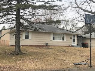 1991 Adolphus St N, Maplewood, MN 55117