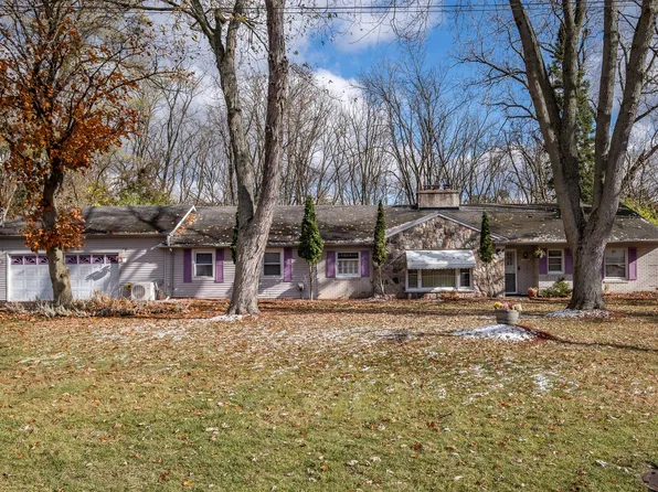 25200 Waycross, Southfield, MI 48033