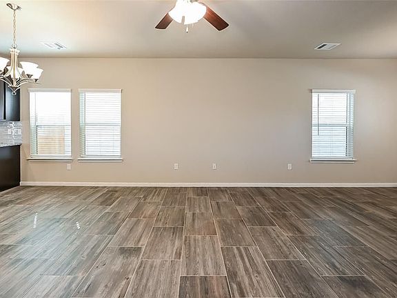 5th image of 7927 Cypress Dr