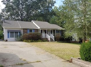 606 Nashboro Rd, Clarksville, TN 37042