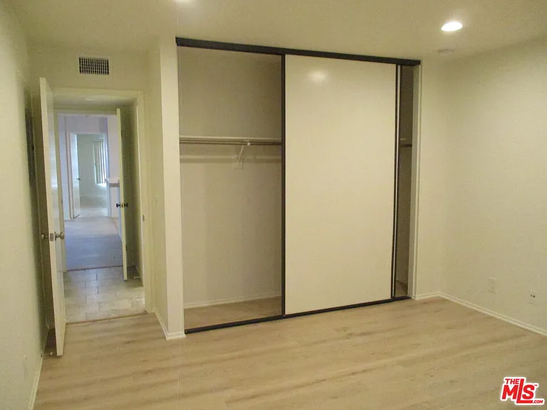 3802 Dunford Ln #D — Photo 5