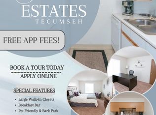 1084 E Chicago Blvd APT 23, Tecumseh, MI 49286