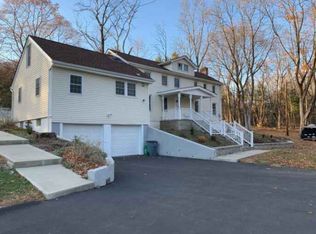 210 Parrott Rd, West Nyack, NY 10994