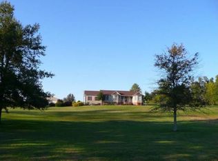 7905 Lovelaceville Rd, Paducah, KY 42001