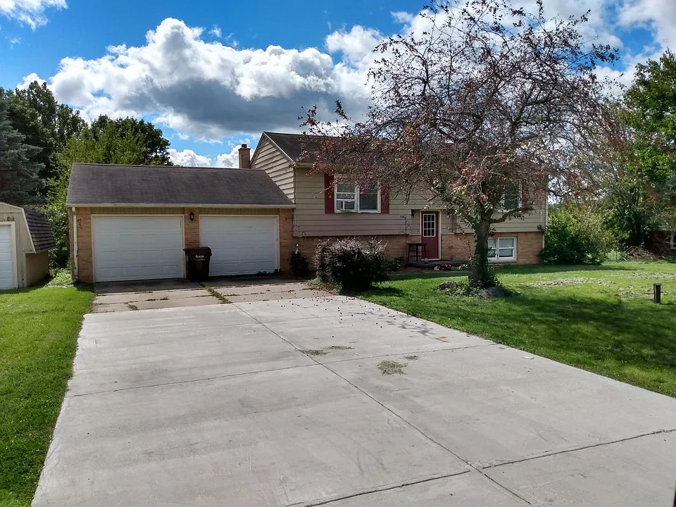 1962 Sunnymede Ln