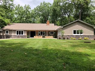 29149 S Woodland Rd, Pepper Pike, OH 44124