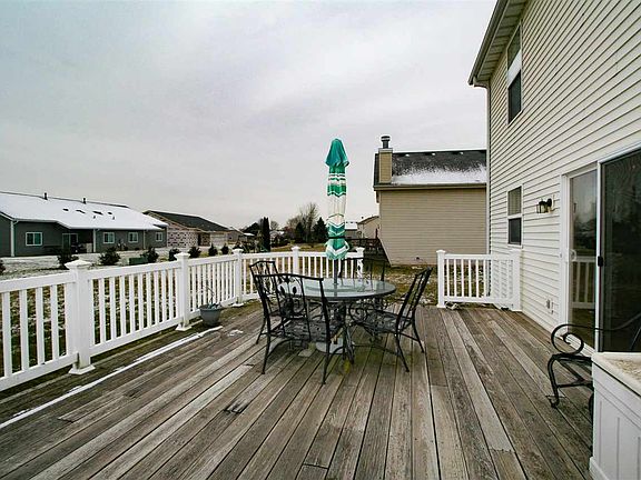 5th image of 7281 Thomas Dr