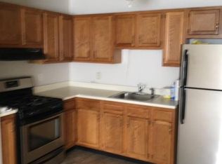 164 Foxon Rd #C, New Haven, CT 06513