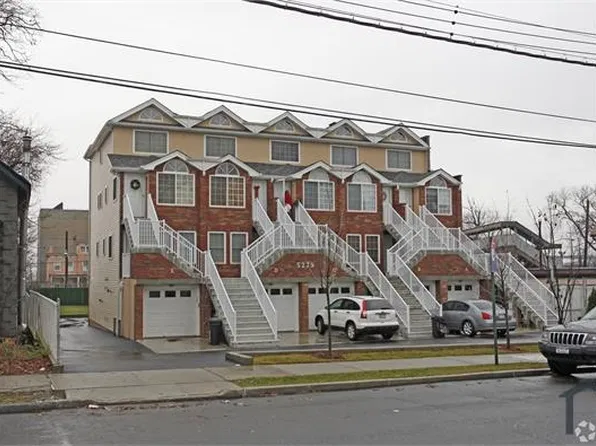 5279 Arthur Kill Rd #B, Staten Island, NY 10307