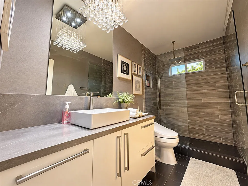 1 bed, 2201 sqft, $1,200 — Photo 4