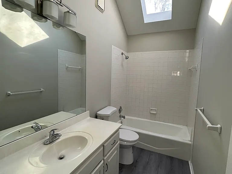15591 W 141st St — Photo 7