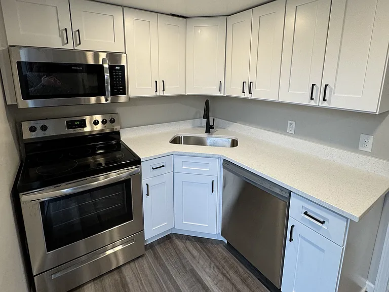 Brandywine Crossing Apartments — Photo 21