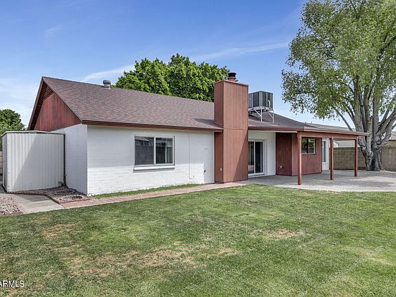 4th image of 909 W Lodge Dr
