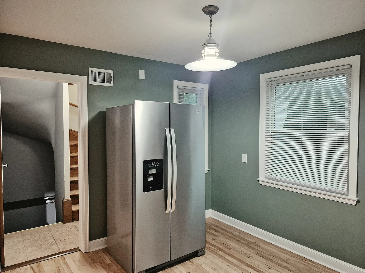 2 bed, 1300 sqft, $1,575 — Photo 4