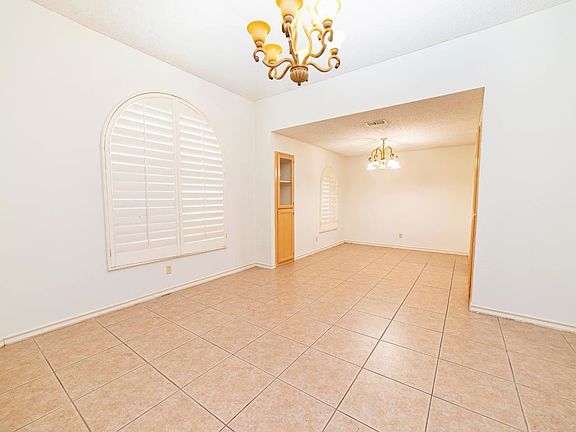 3rd image of 1606 Eagle Trace Dr