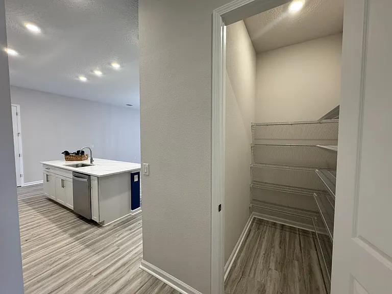6 Blue Grotto Pl — Photo 15