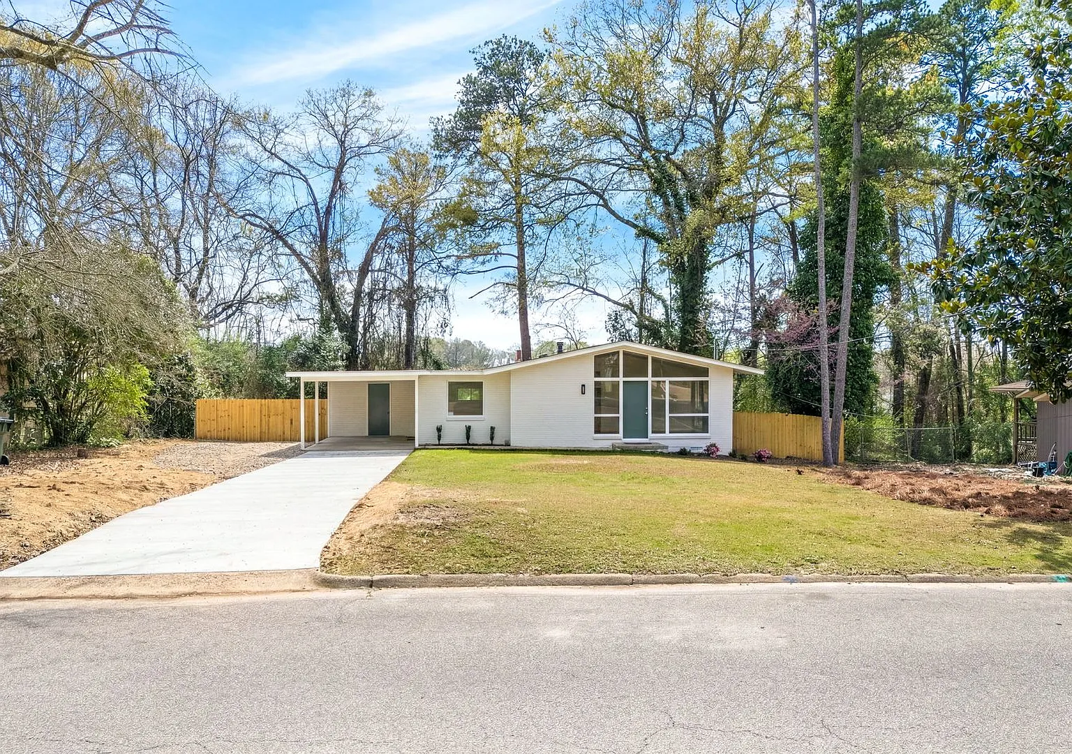 720 Harper Avenue — Photo 1