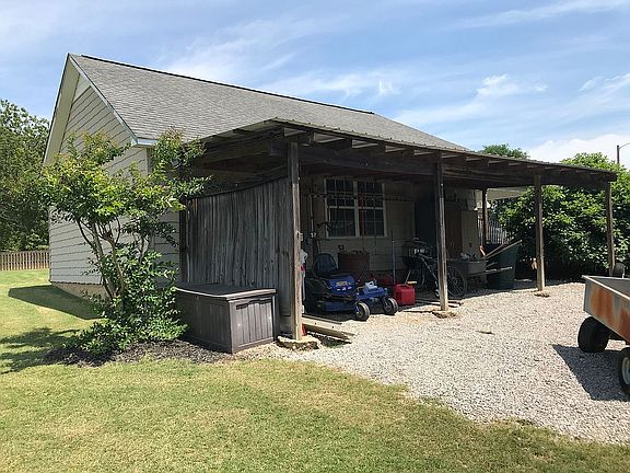 Outdoor covered storage